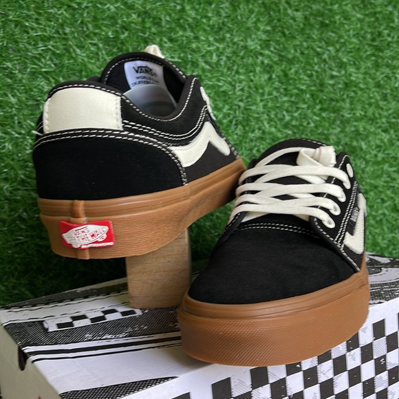 Vans Men’s Chukka Low Sid Black/Gum VN0A5KQZB9M Skate Sneakers - Picture 10 of 16